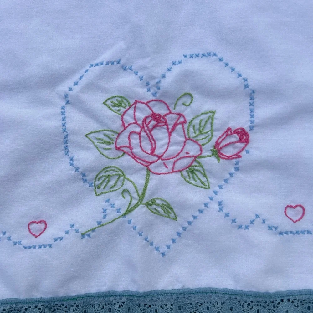 Vtg Handmade Embroidered Pillowcase Flour Sack 19x28 Cottagecore Grandma Hearts‎